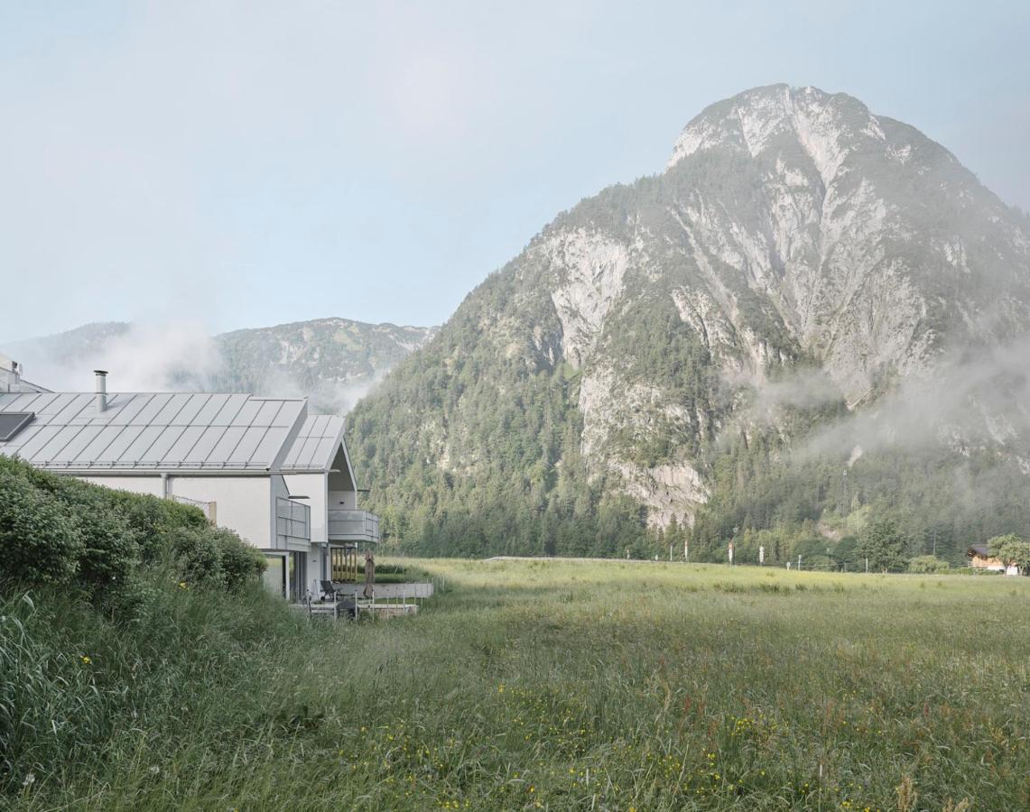 Urban Mountain Chalet With Lake View Маурах Екстериор снимка