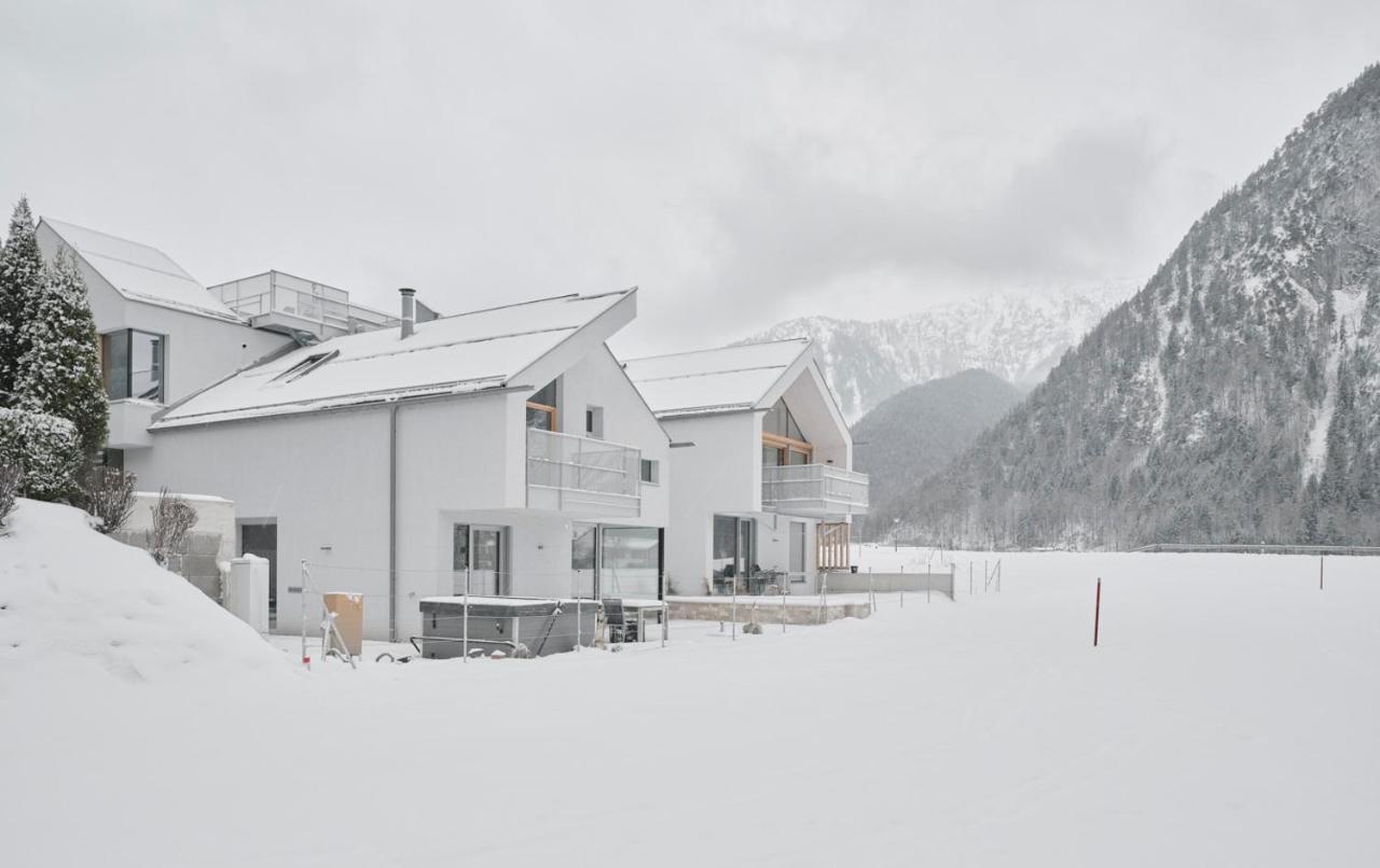Urban Mountain Chalet With Lake View Маурах Екстериор снимка